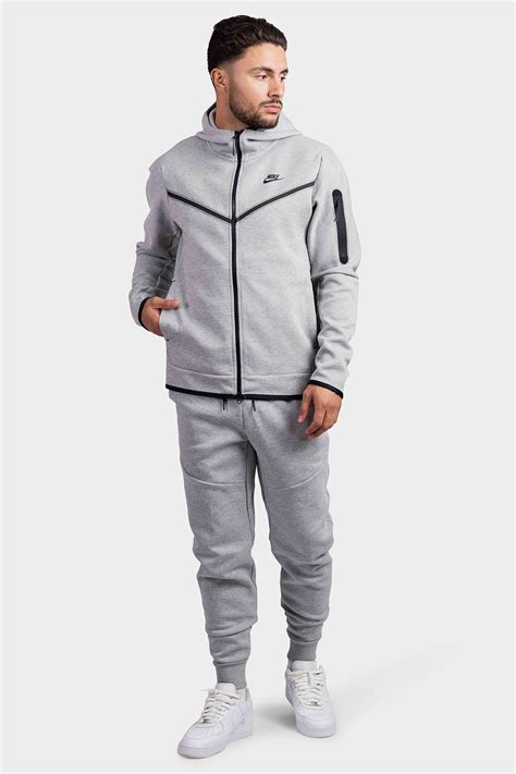 Tech Fleece Trainingspakken 